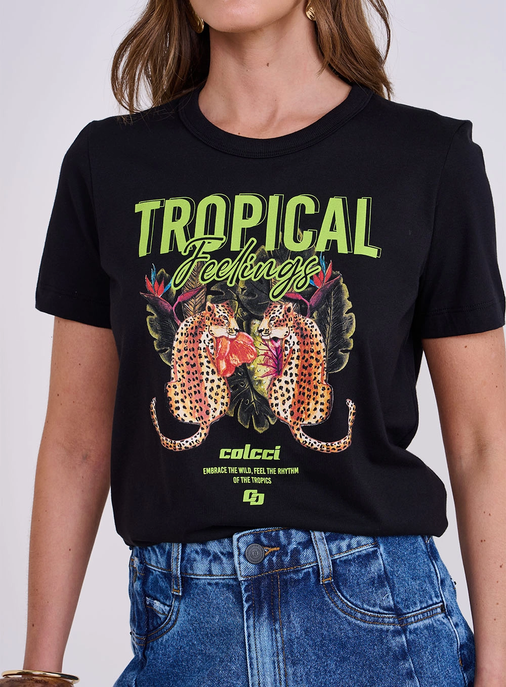 Camiseta Comfort Manga Curta Com Estampa Preto
