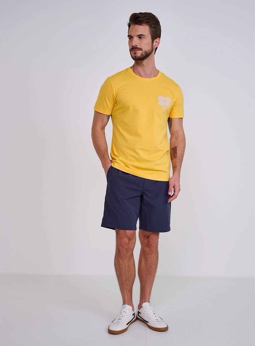 Camiseta Manga Curta Com Detalhe Em Logo