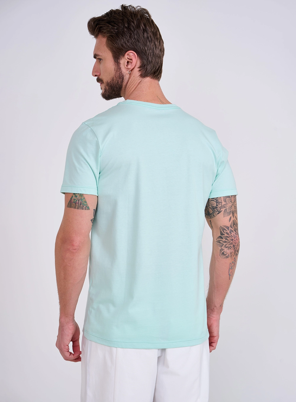 Camiseta Masculina Slim Com Estampa Frontal Verde