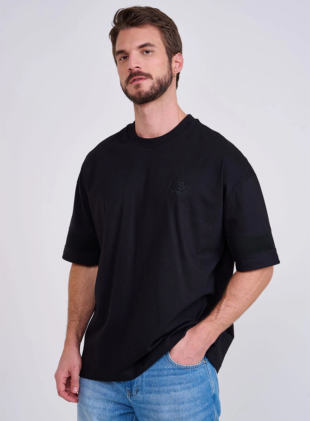 Camiseta Box New Com Logo Em Bordado Preto