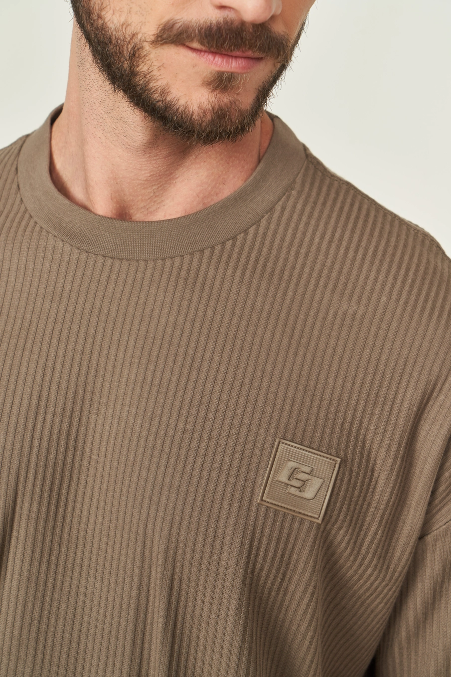 Camiseta Box New Com Textura Bege Cinzas