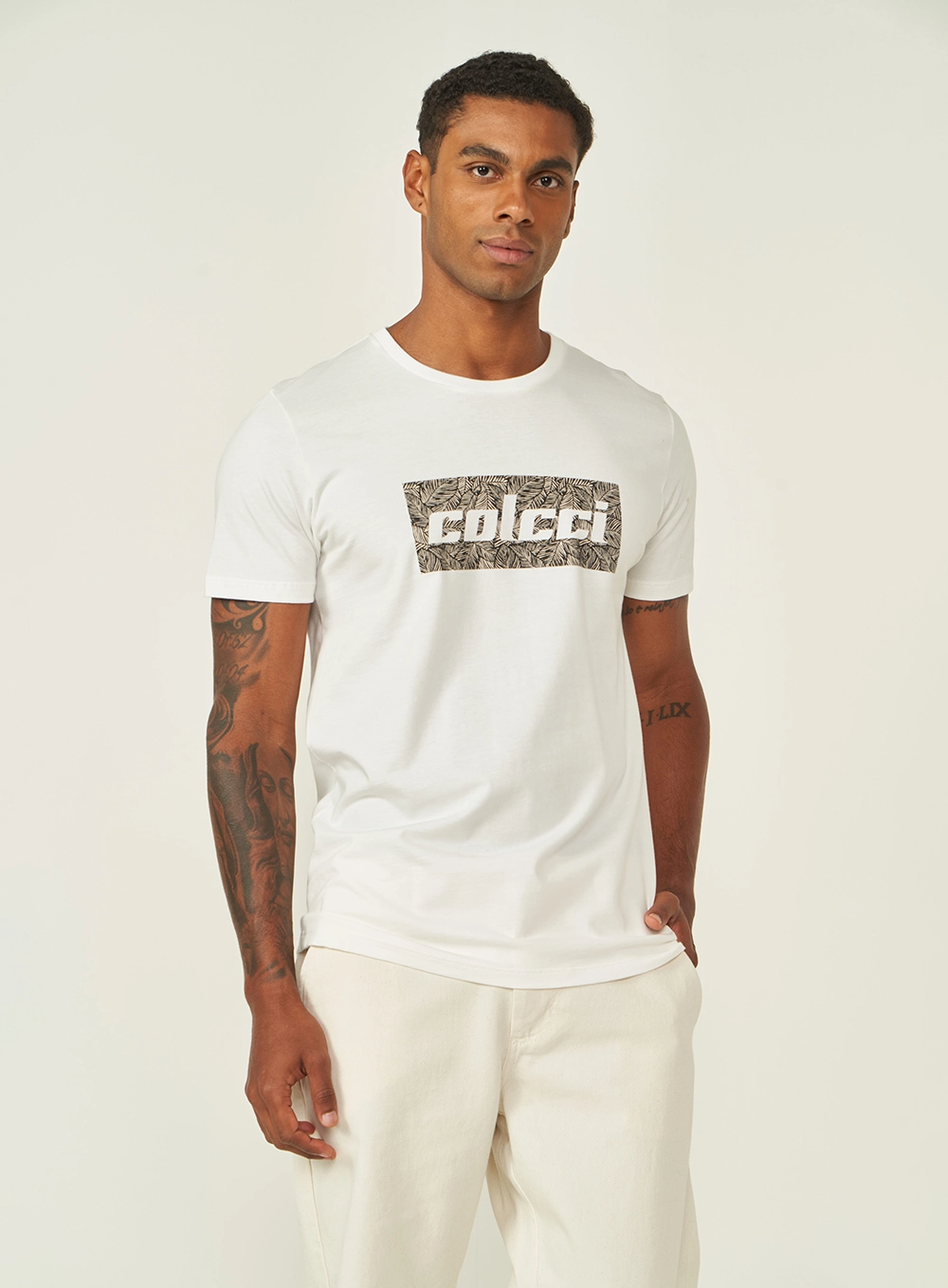 Camiseta Slim Com Estampa Off Shell