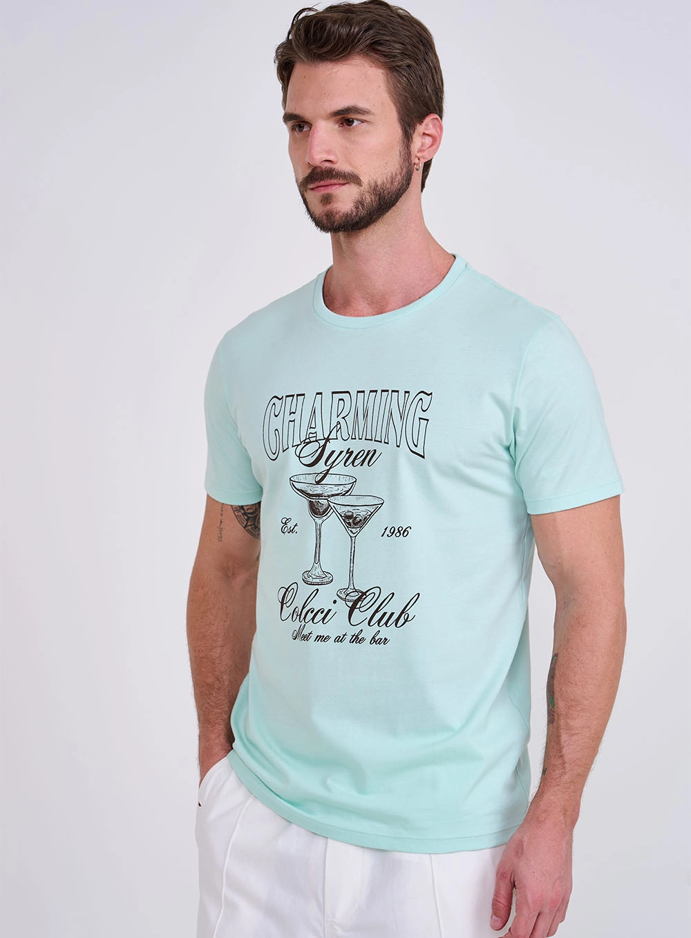 Camiseta Slim Com Estampa Frontal Verde