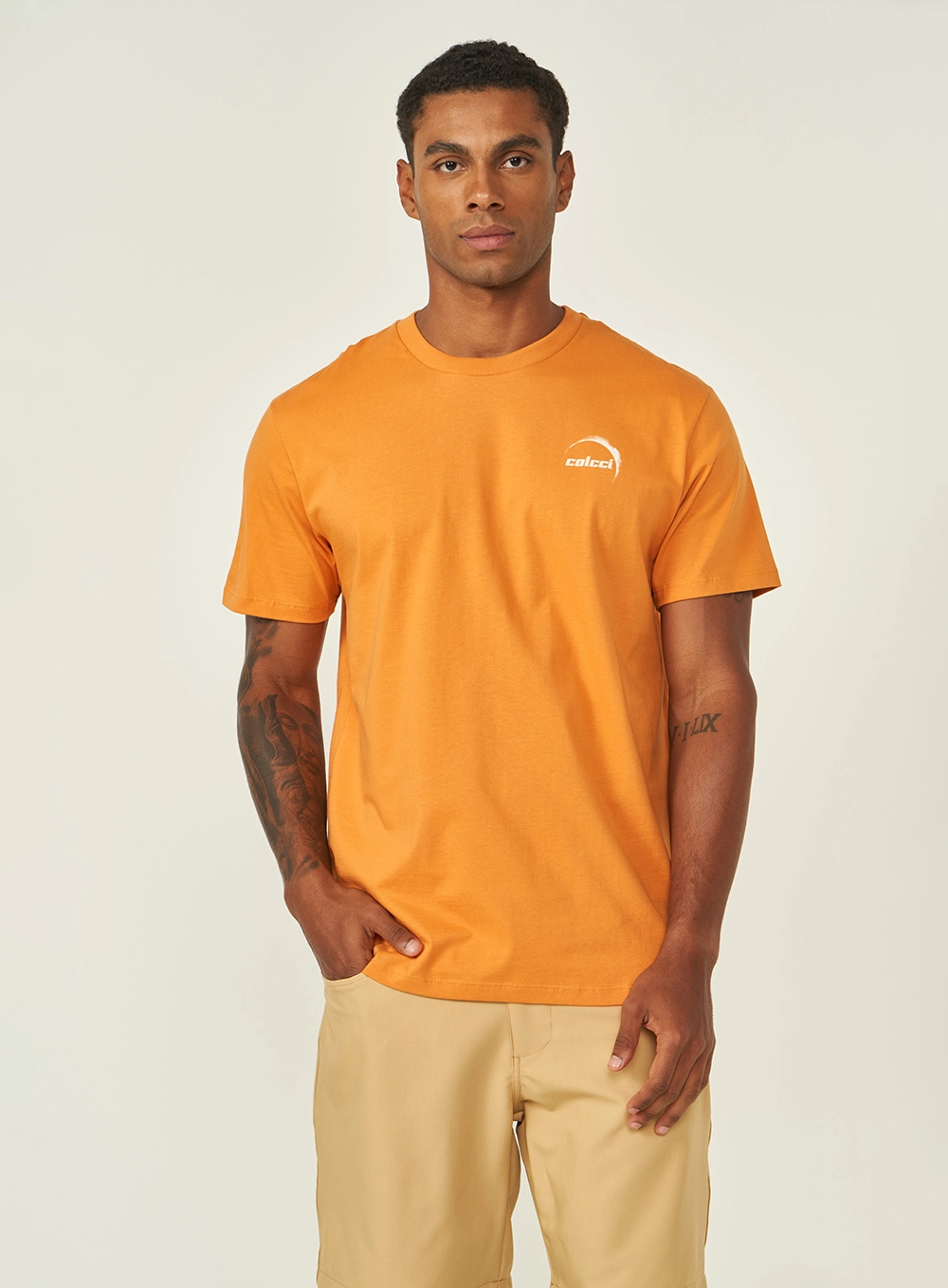 Camiseta Estampa Costas Laranja