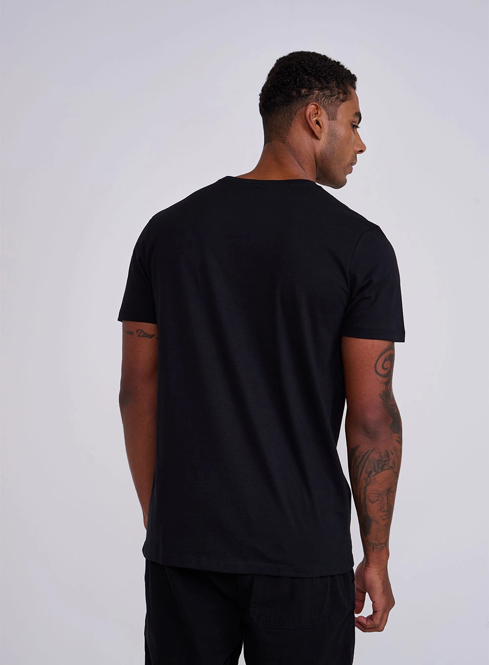 Camiseta Masculina Manga Curta Preto