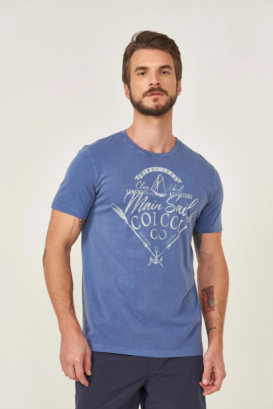 Camiseta Masculina Com Estampa Frontal Azul