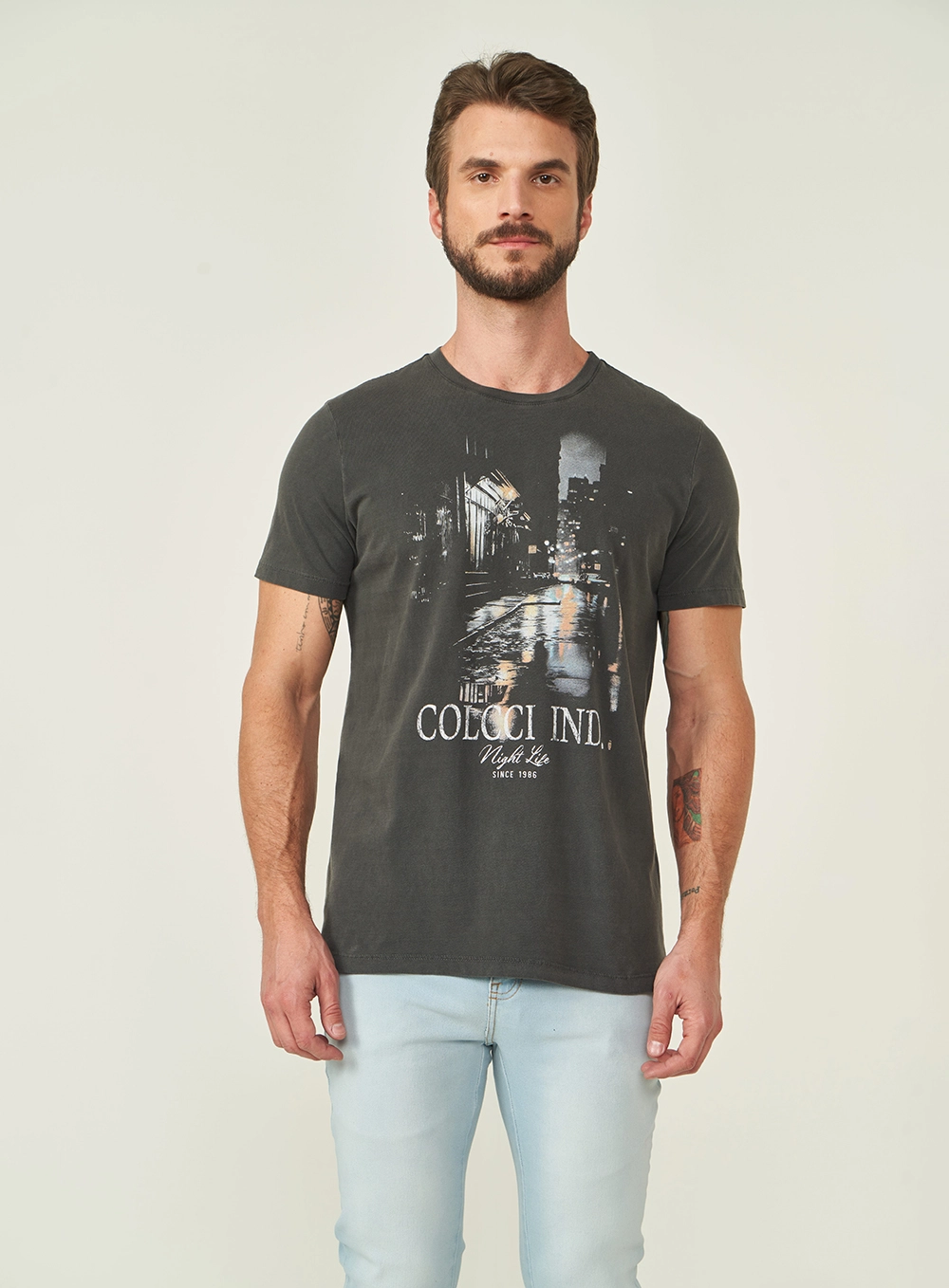 Camiseta Slim Manga Curta Estampada Preto
