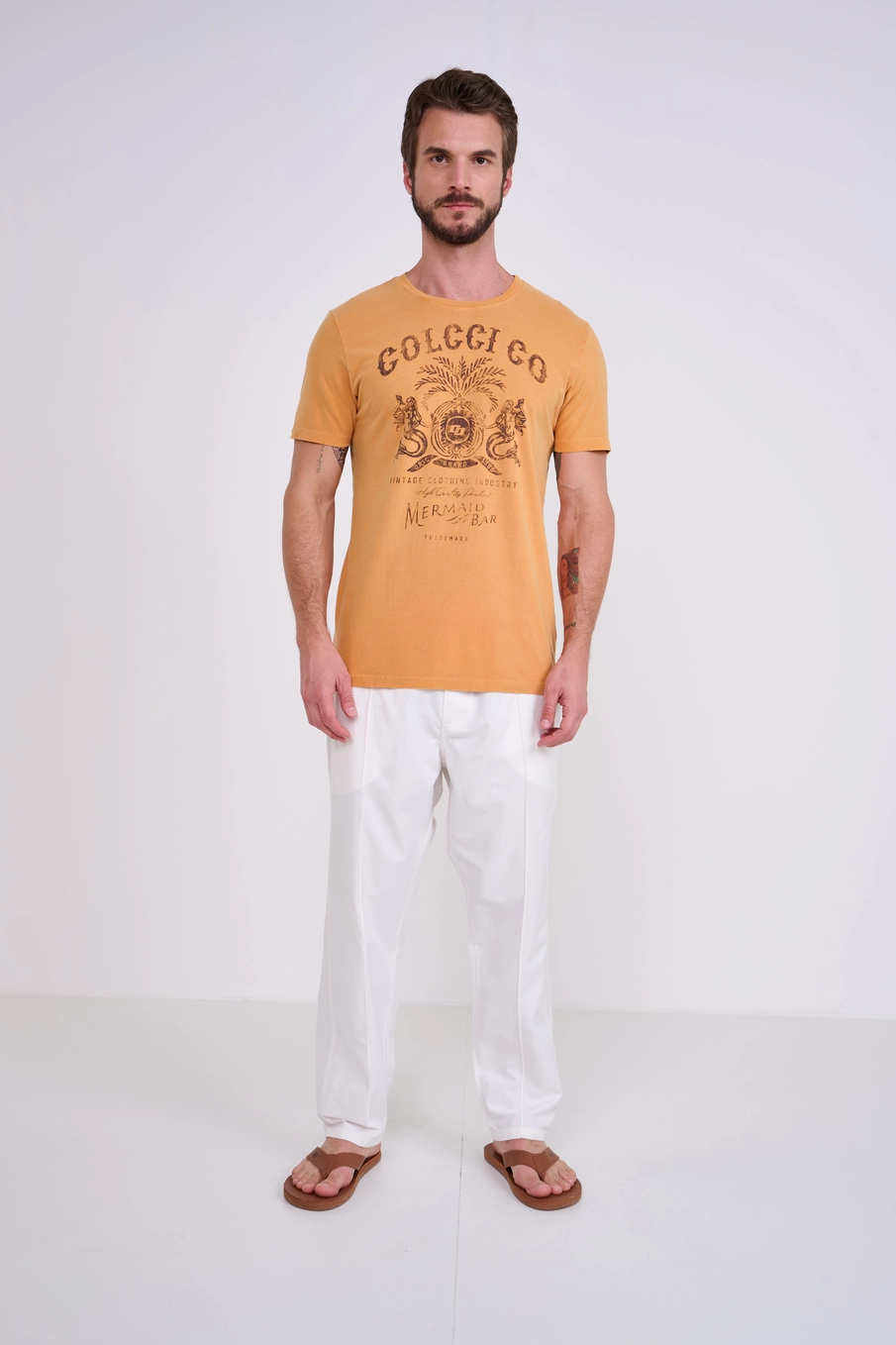 Camiseta Masculina Com Estampa Frontal Laranja