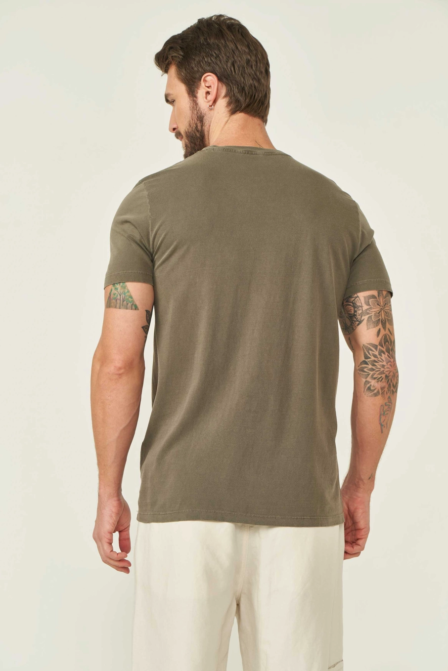 Camiseta Masculina Com Estampa Bege Cinzas