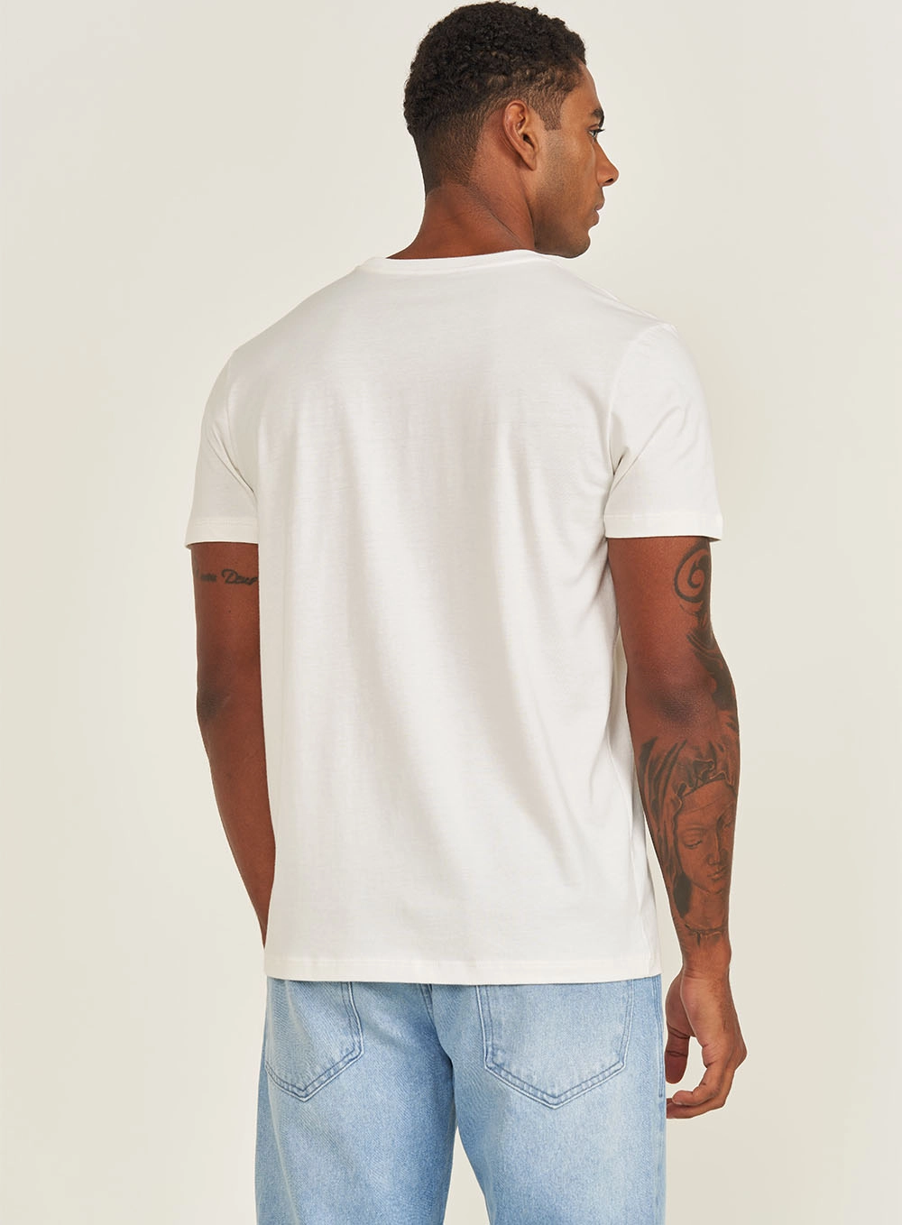 Camiseta Slim Masculina Off Shell