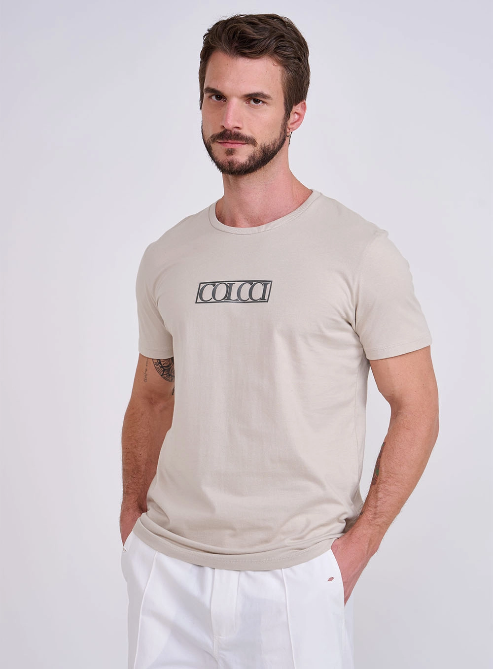 Camiseta Slim Com Logo Frontal Bege Esquilo