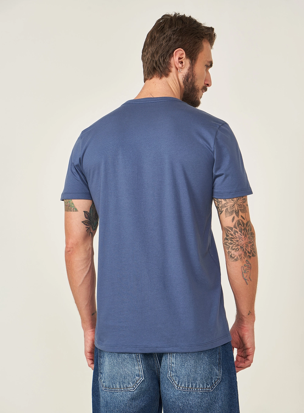 Camiseta Slim Bordado Duplo C Azul