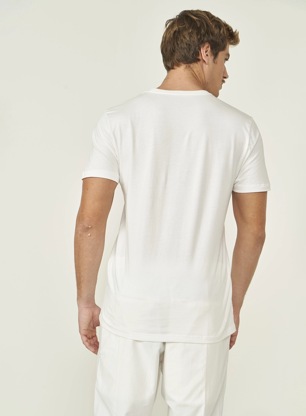 Camiseta Slim Manga Curta Off Shell