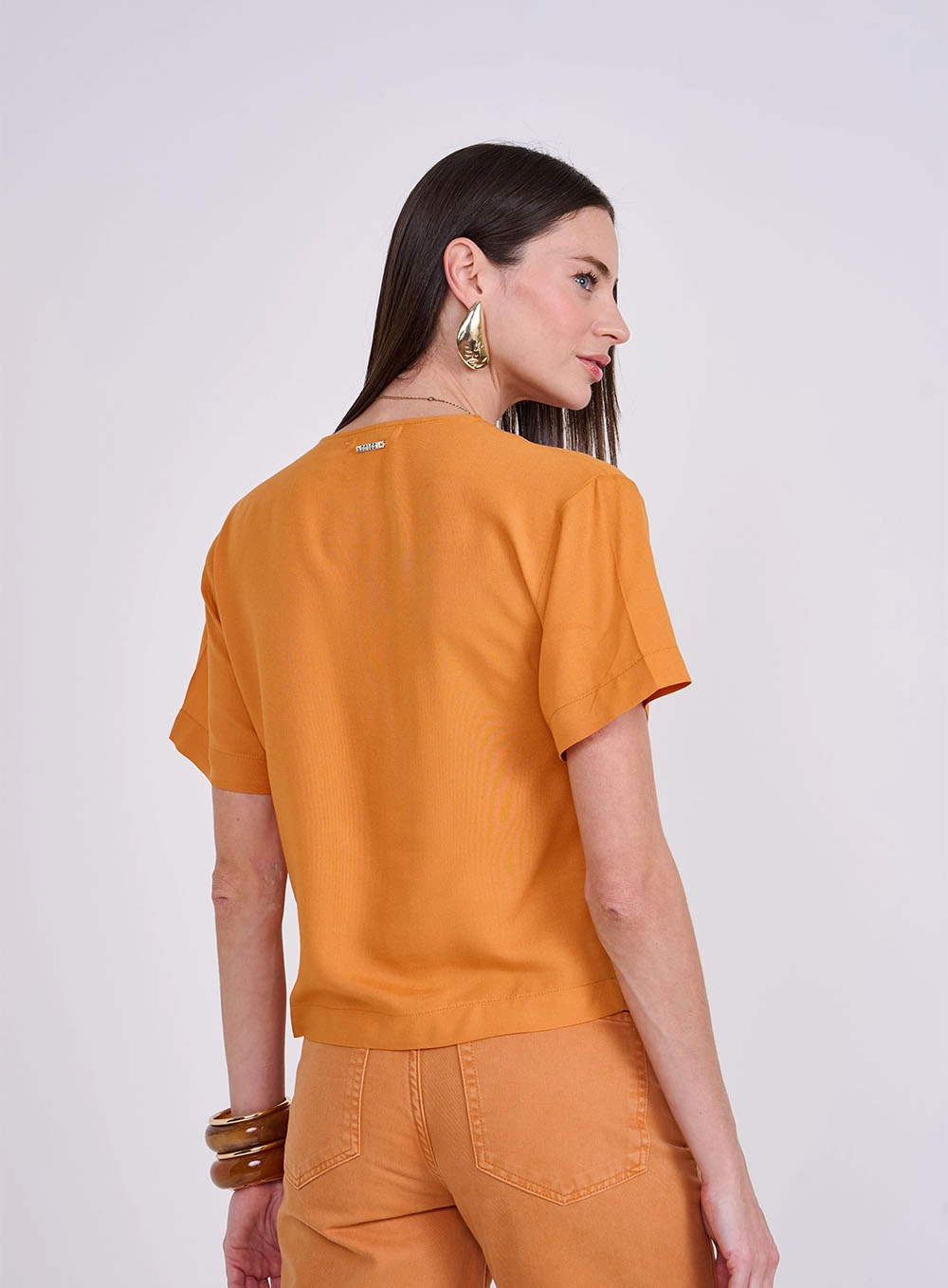 Blusa Loose Gola V Laranja