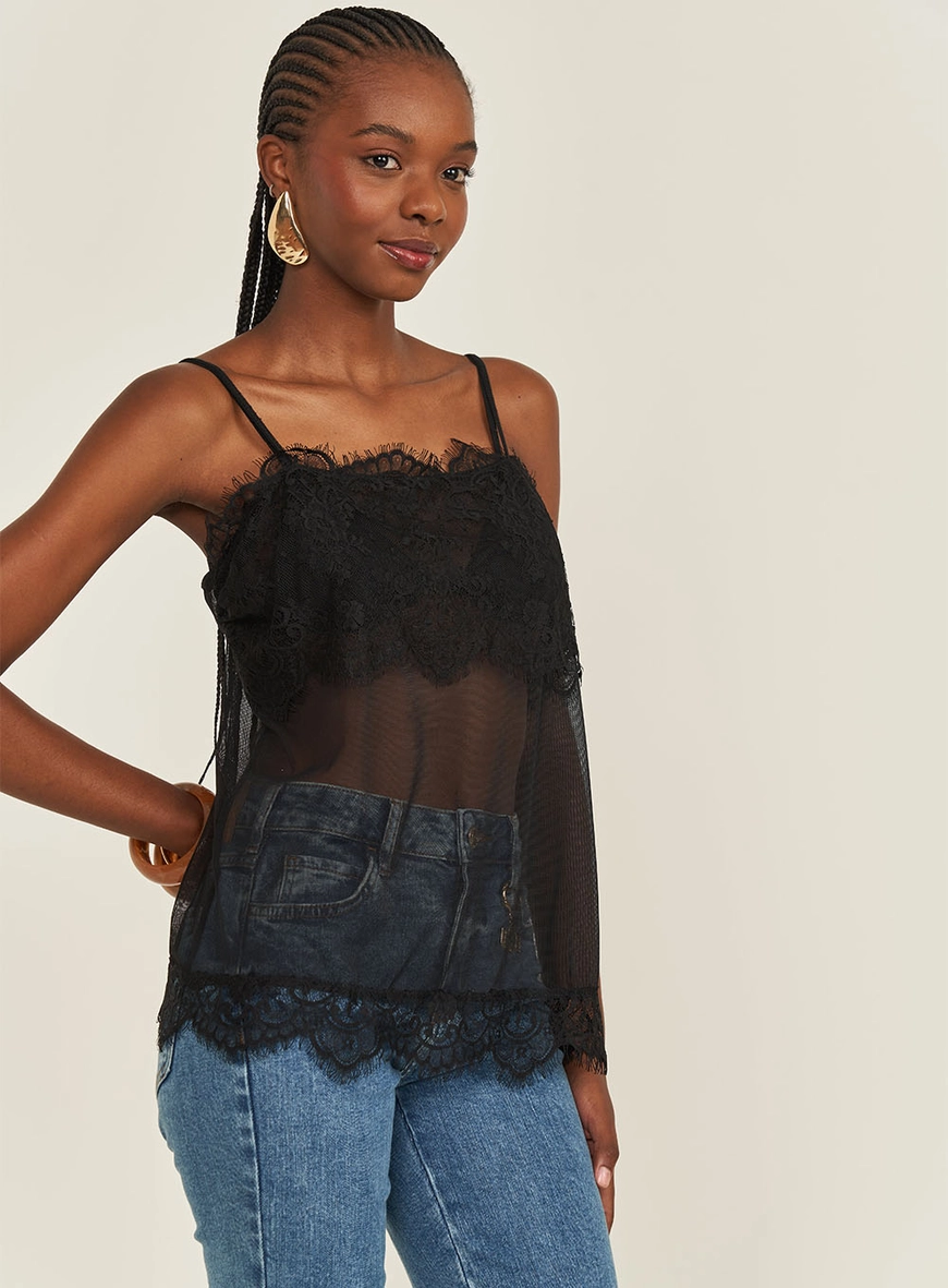 Blusa Em Tule Com Detalhe Em Renda