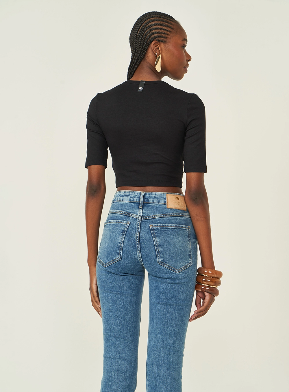 Blusa Slim Encurtada Preto