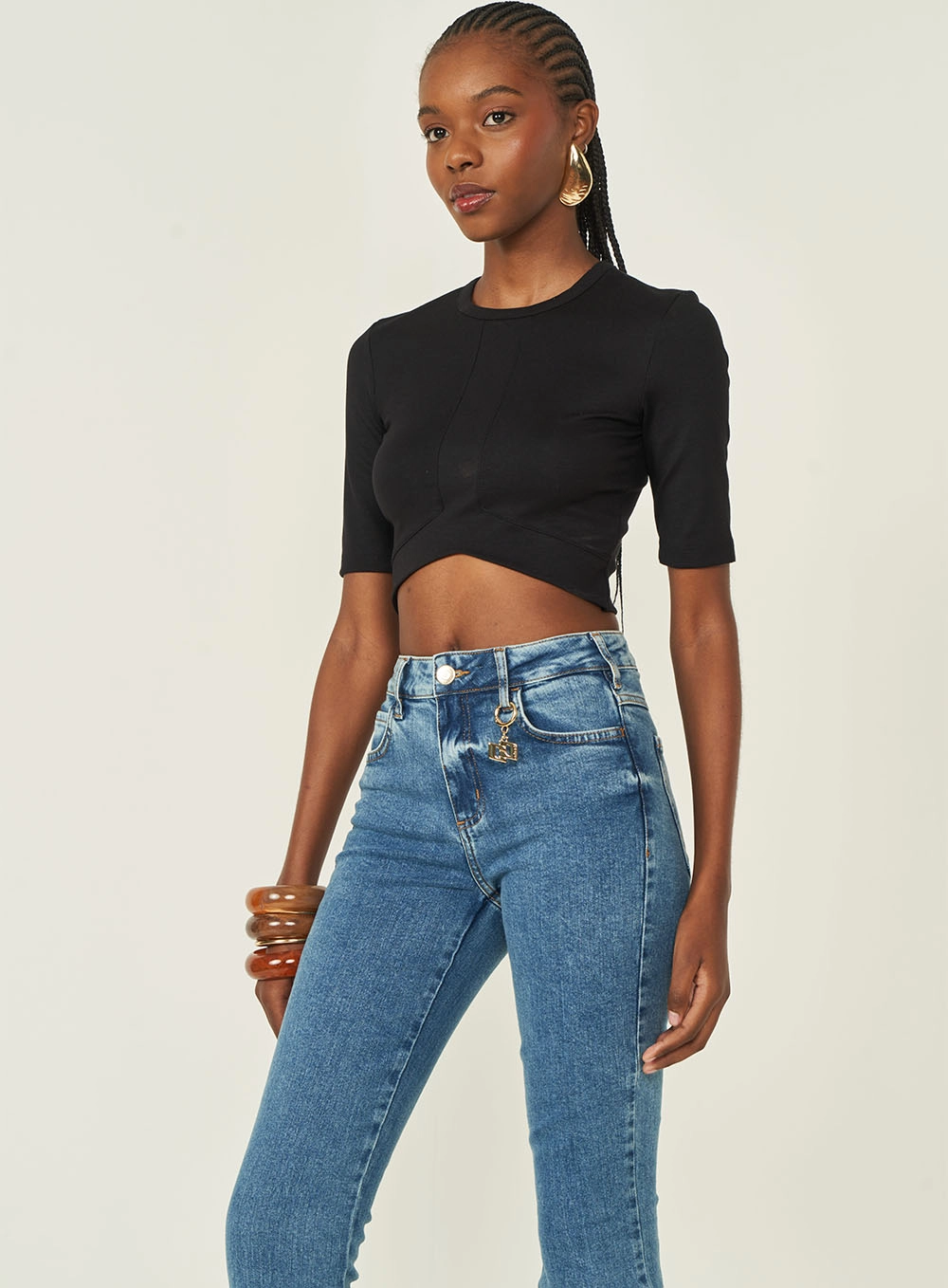 Blusa Slim Encurtada Preto
