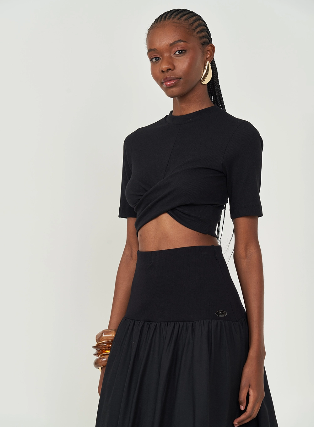 Blusa Slim Canelada Com Detalhe Em Transpasse Preto