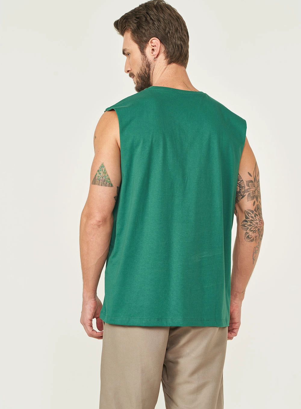 Regata Masculina Com Detalhe Em Estampa Verde