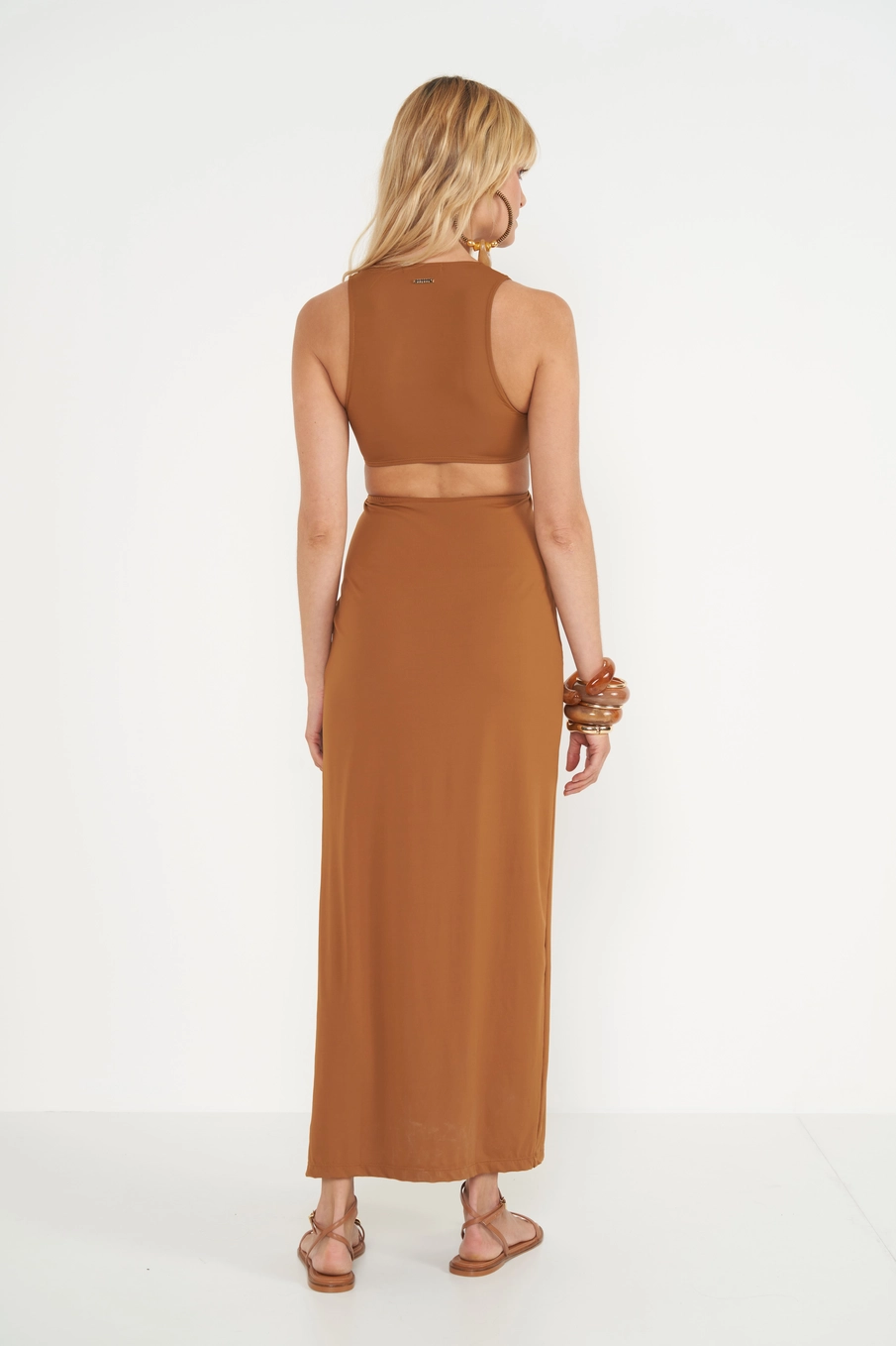 Vestido Midi Slim Com Detalhe Em Metal Marrom Evermore