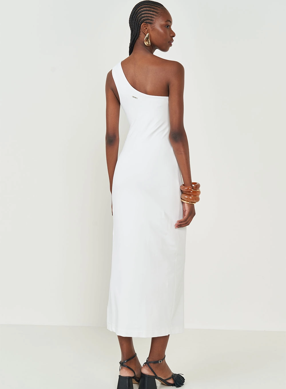 Vestido Midi Slim Com Recorte E Drapeado Off Shell