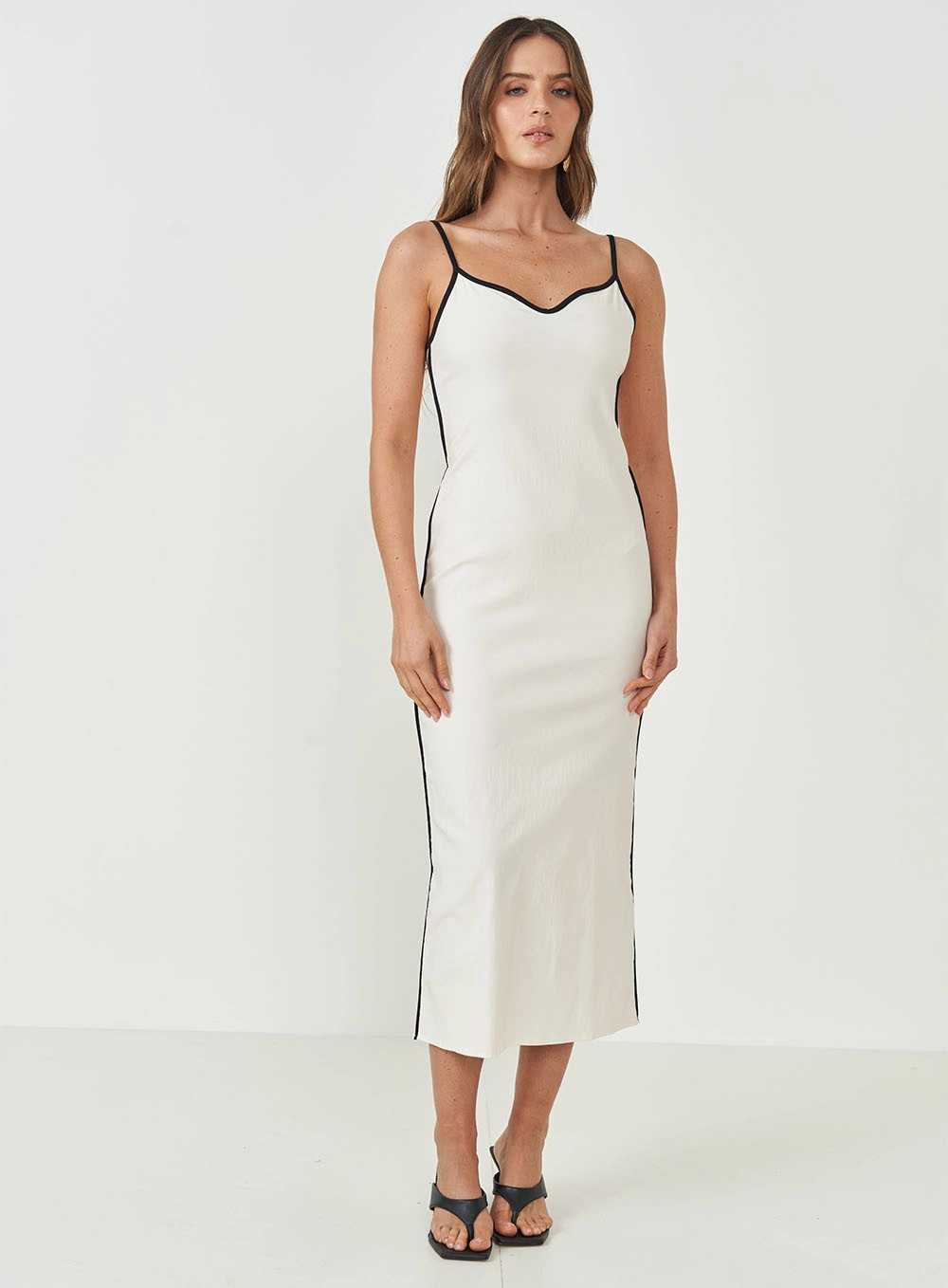 Vestido Midi Slim Off Shell