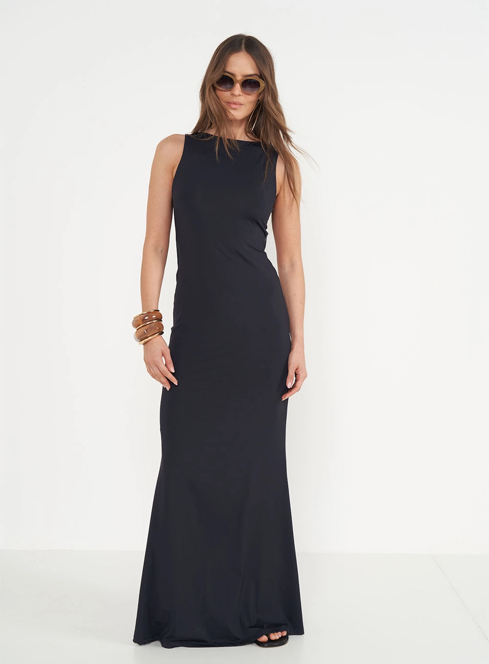 Vestido Longo Justo Com Abertura Nas Costas Preto