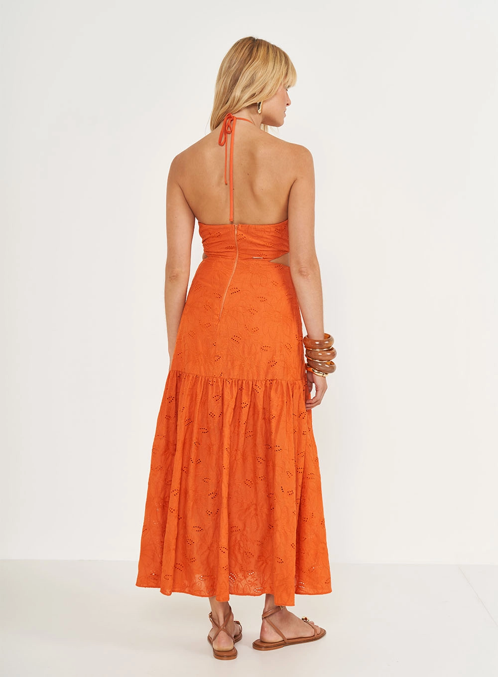 Vestido Laise Frente Única Com Recorte Cut Out Laranja