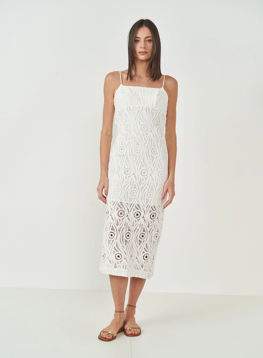 Vestido Midi Reto Em Renda Off Shell
