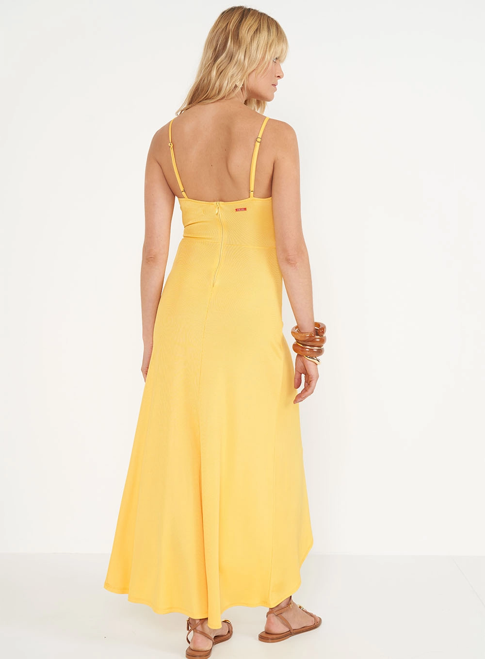 Vestido Mullet Com Franzido E Abertura Frontal Amarelo