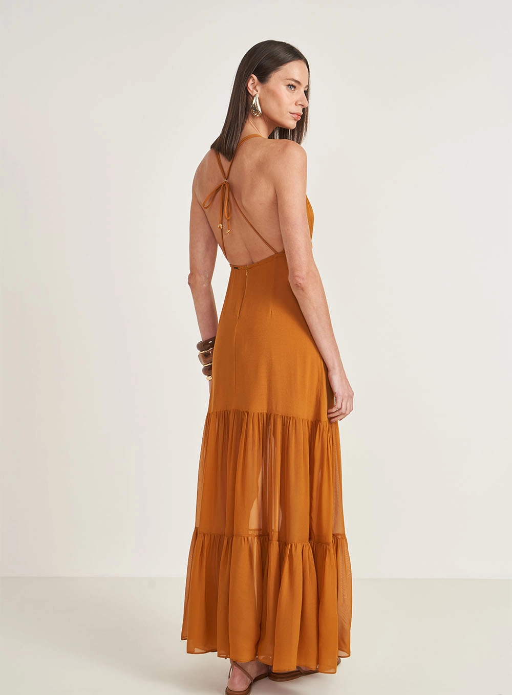 Vestido Longo Comfy Com Amarração Costas Bege