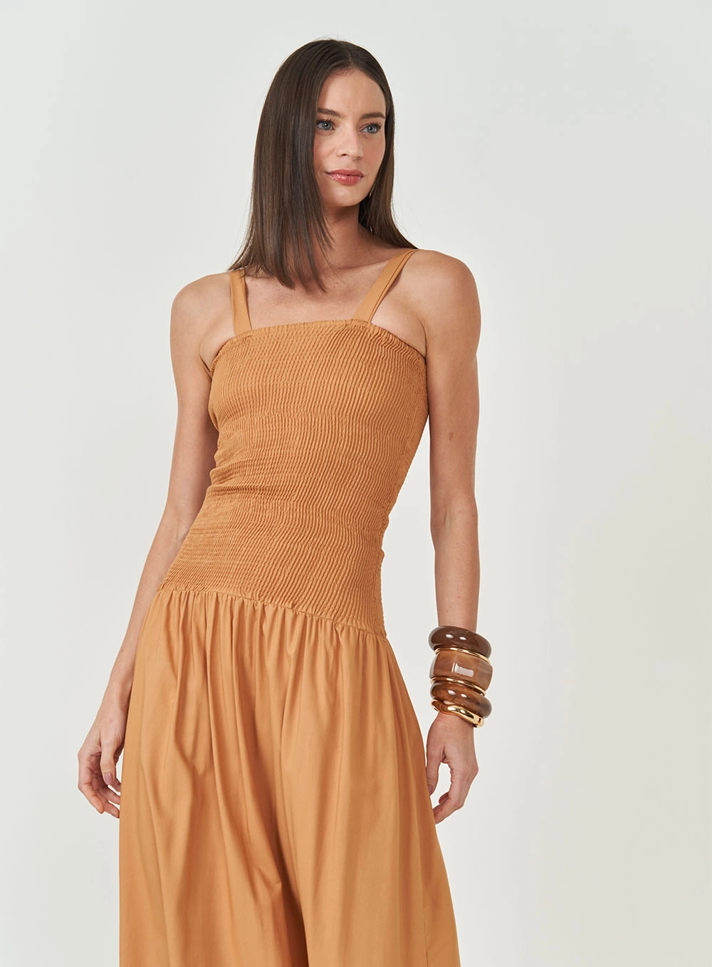 Vestido Midi Com Detalhe Em Lastex Bege
