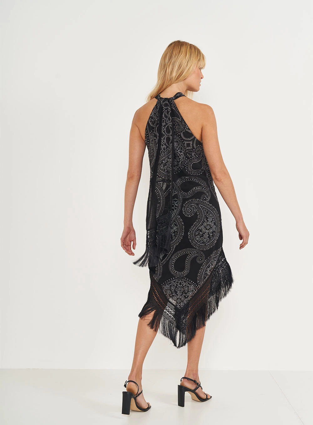 Vestido Midi Franjado Com Aplicação Preto