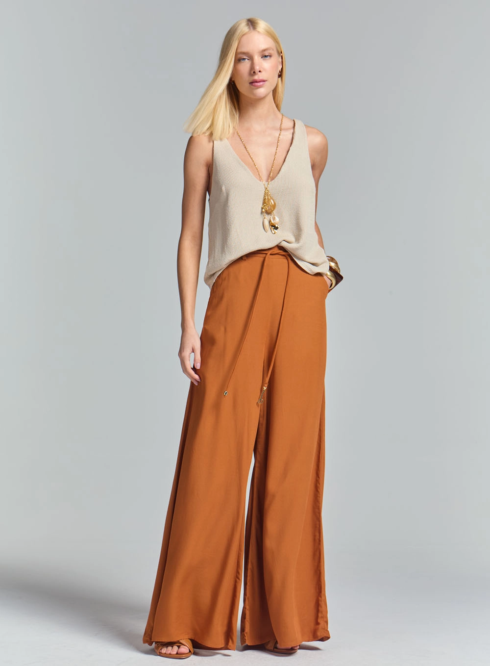 Calça Pantalona Com Cordão Marrom 4