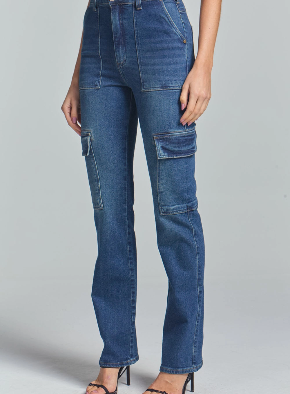Calça Jeans Feminino Reta Slim Com Bolsos Laterais Índigo 3