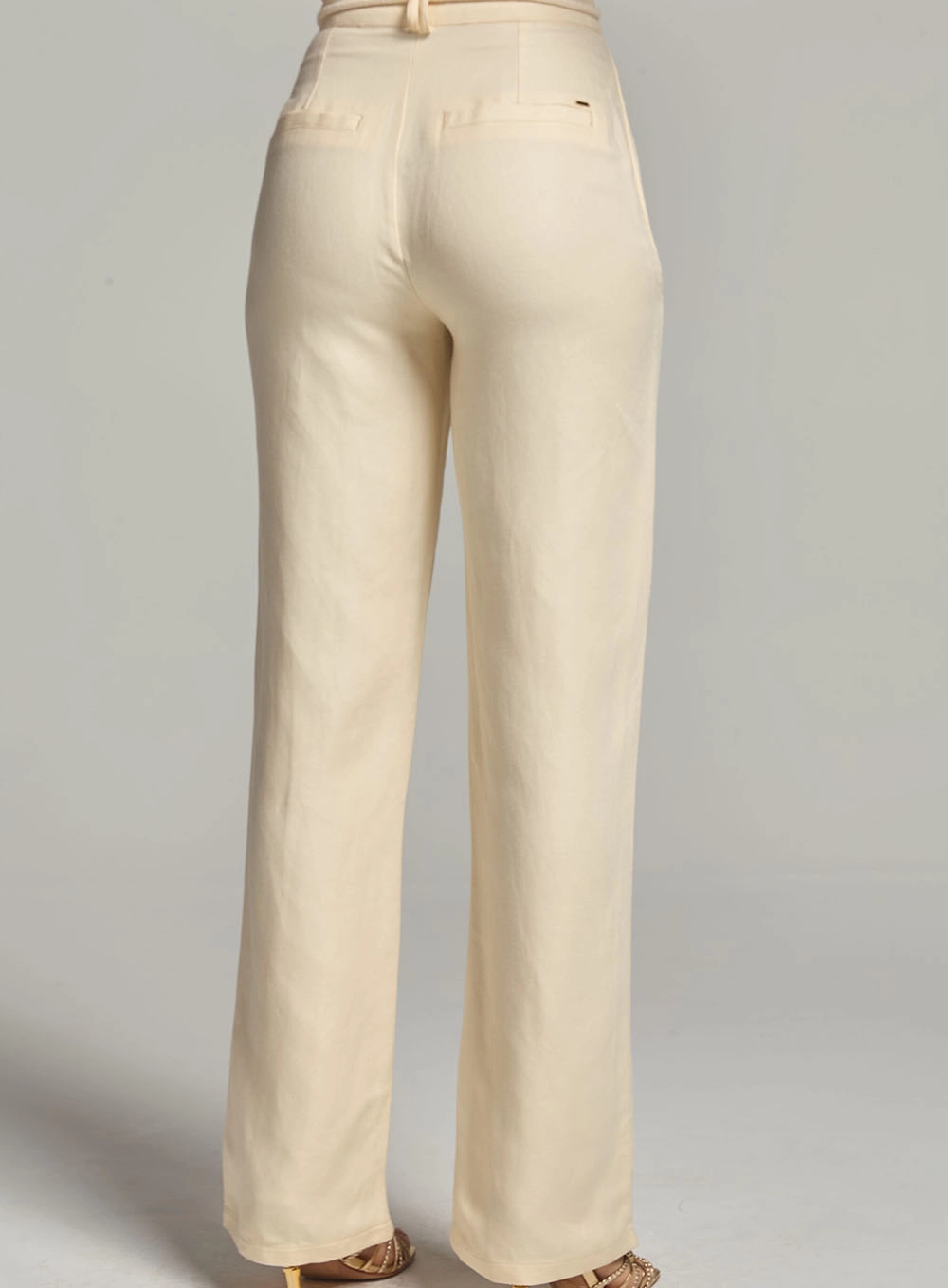 Calça Alfaiataria Reta Com Cordão Bege 4