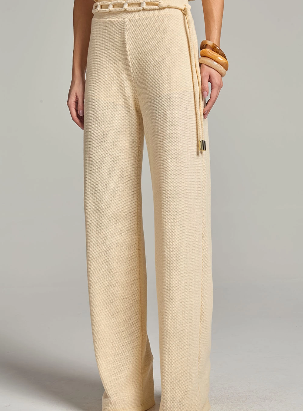 Calça Pantalona Com Cinto E Forro Bege 2