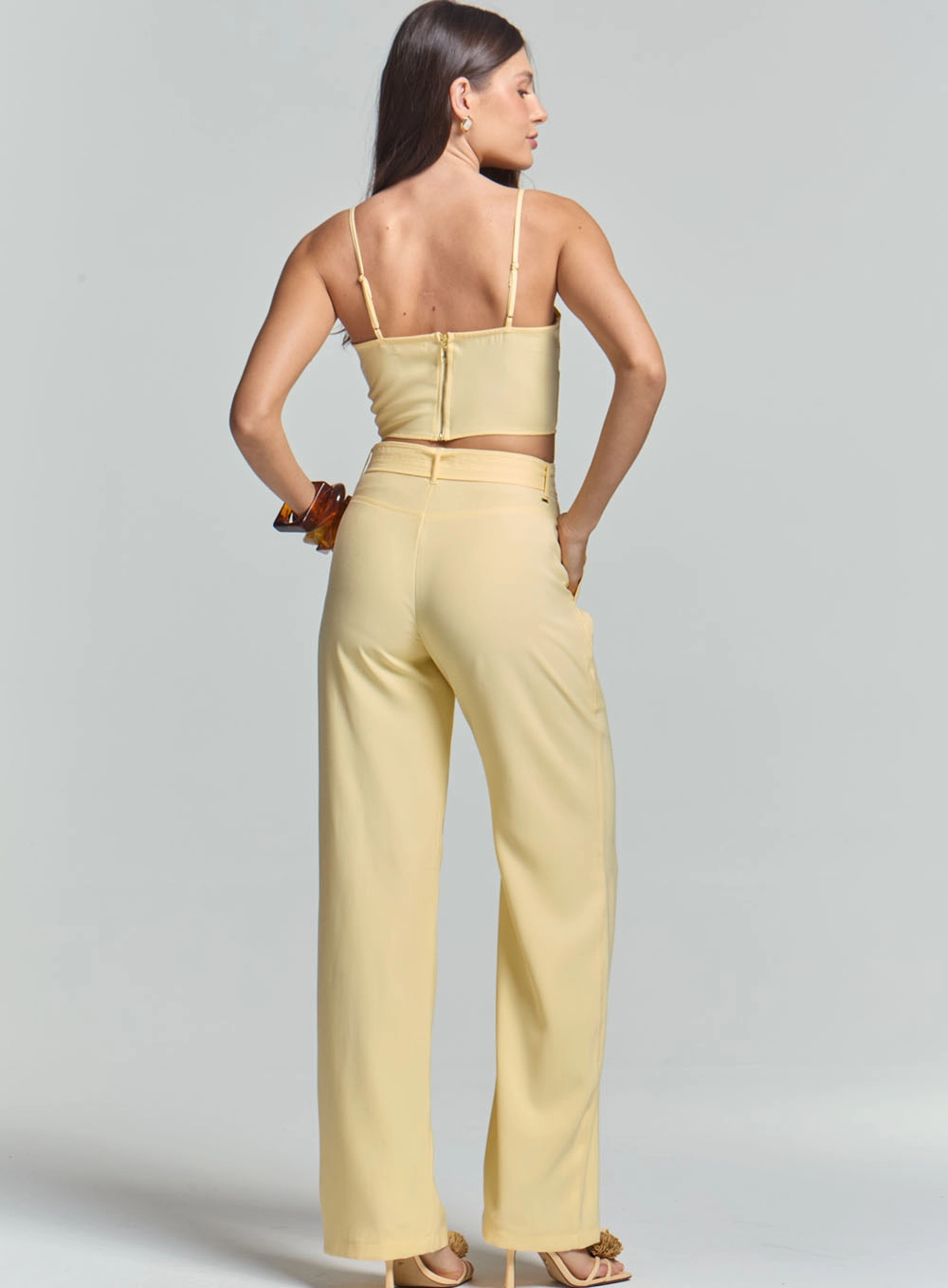 Calça Feminina Reta Alfaiataria Amarelo 4