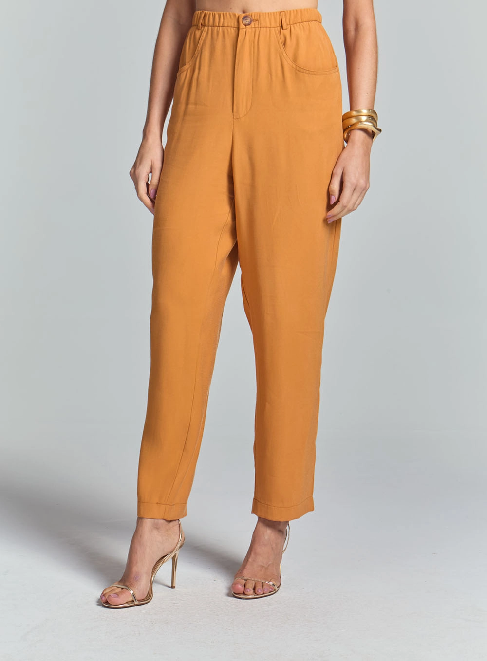 Calça Feminina Jogger De Alfaiataria Marrom 2