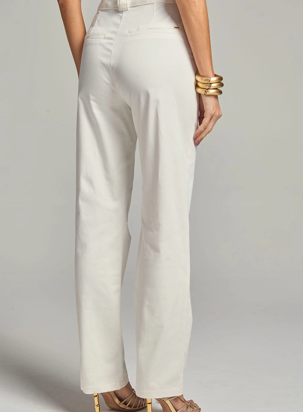 Calça Feminina Alfaiataria Slim Reta Off Shell 4