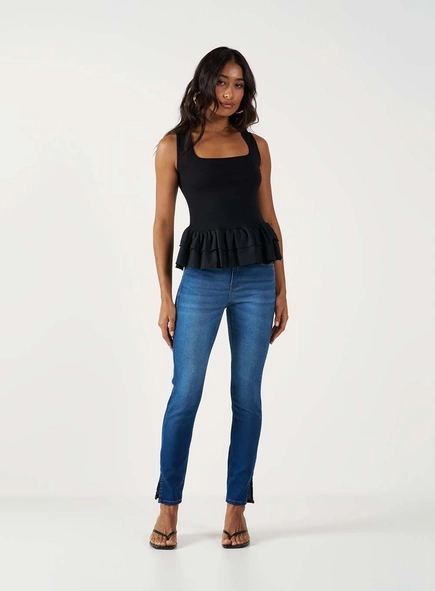 Calça Jeans Skinny Média Com Fenda Lateral