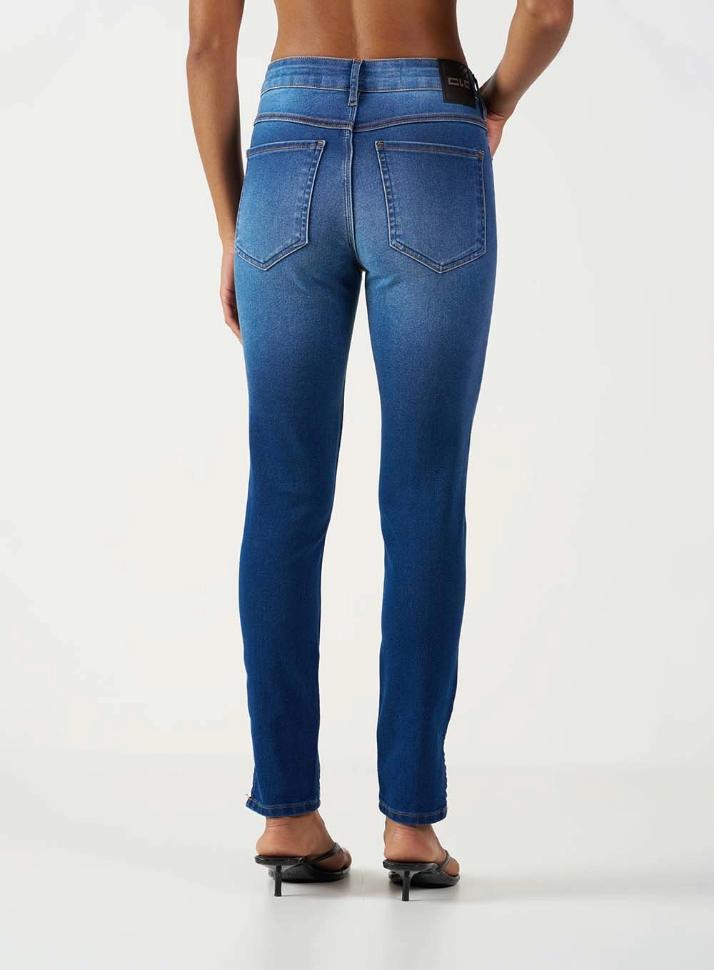 Calça Jeans Skinny Média Com Fenda Lateral Índigo 3