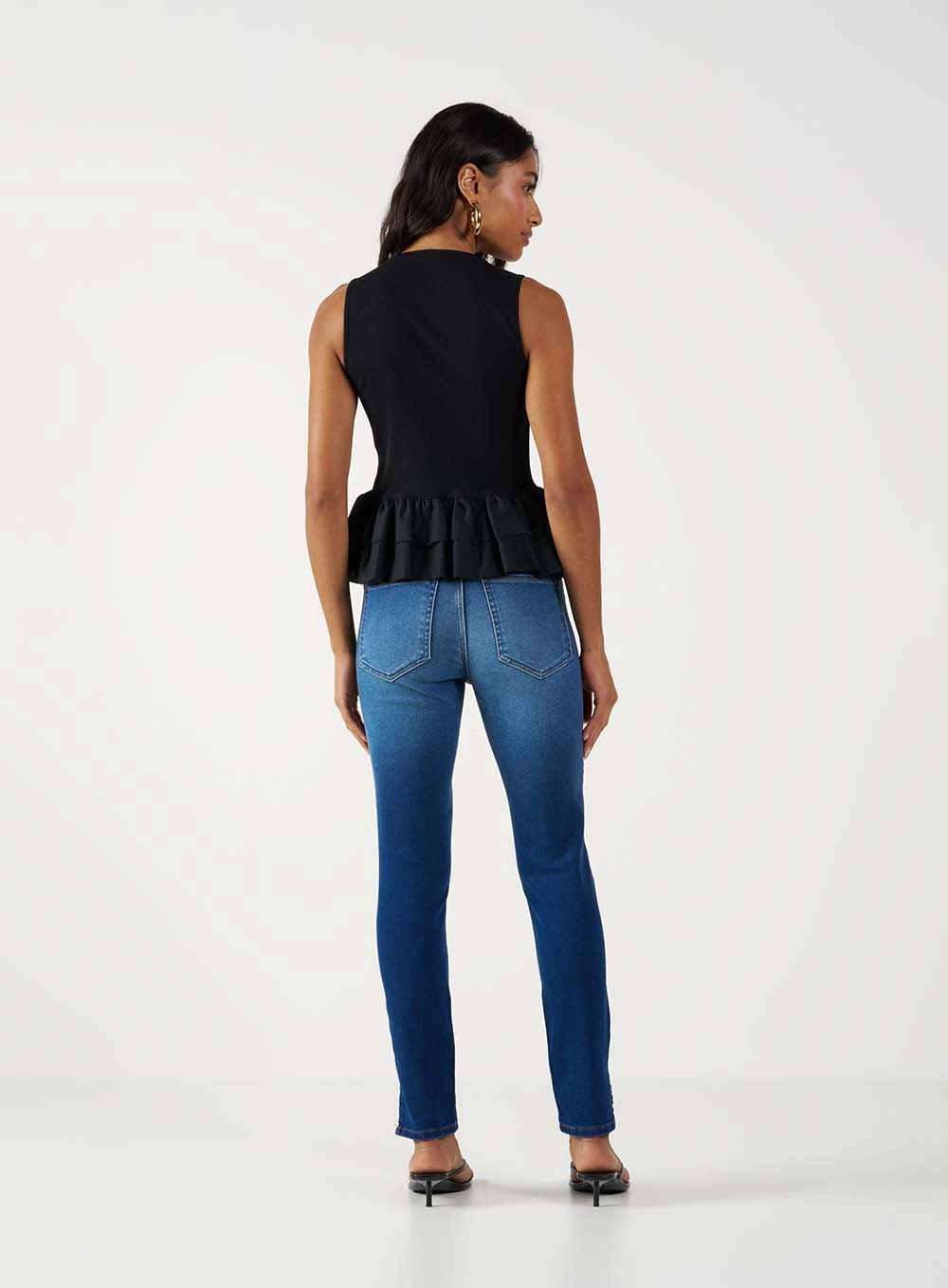 Calça Jeans Skinny Média Com Fenda Lateral Índigo 4