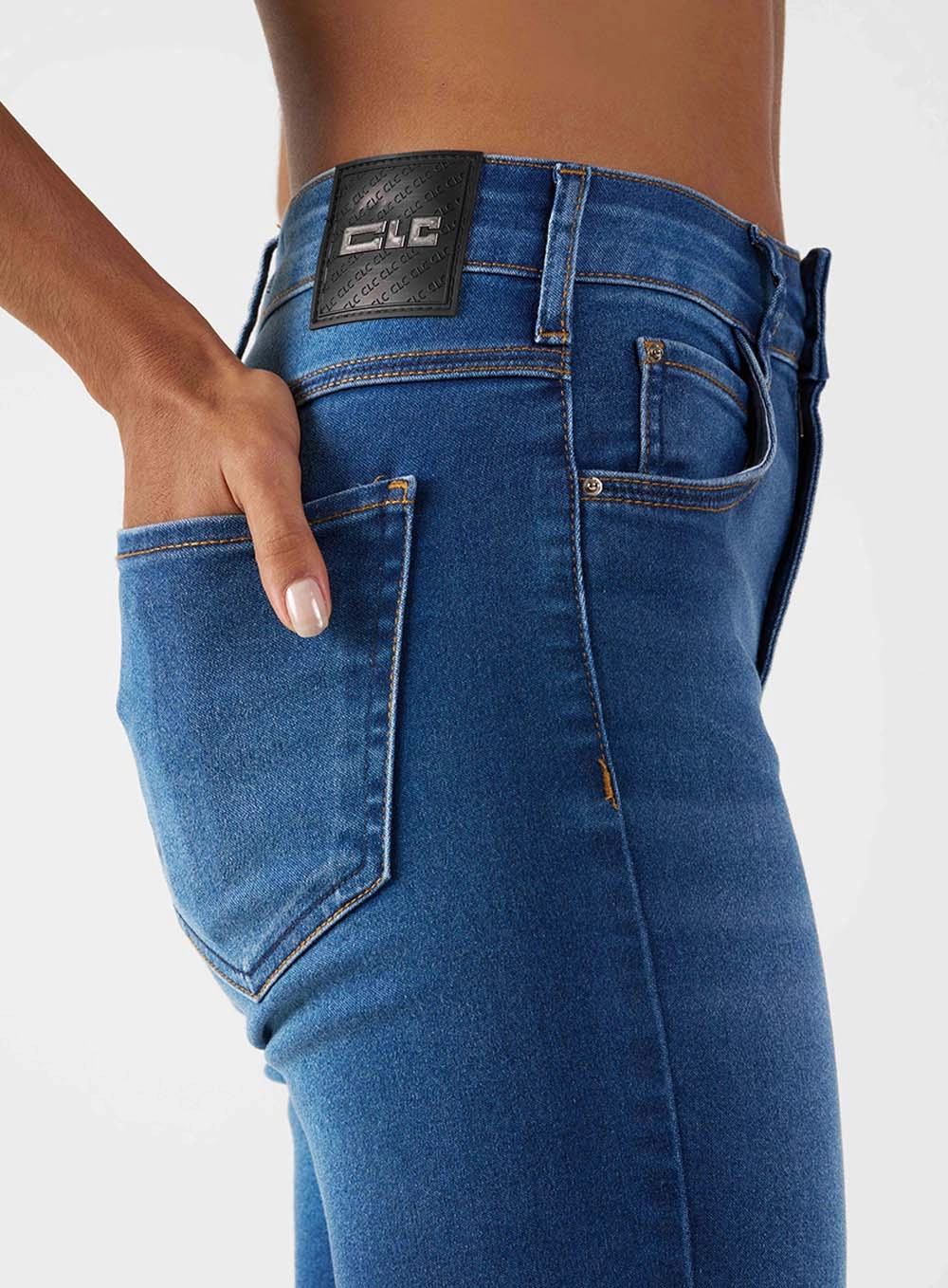 Calça Jeans Skinny Média Com Fenda Lateral Índigo 5