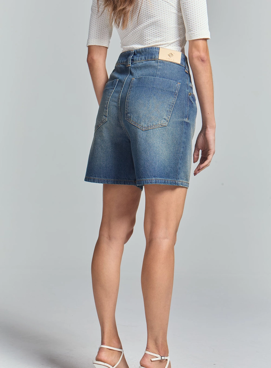 Bermuda Jeans Boyfriend Com Bolsos Frontais Índigo 4