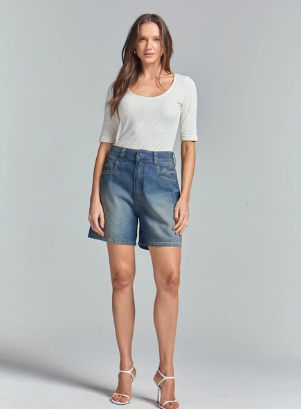 Bermuda Jeans Boyfriend Com Bolsos Frontais