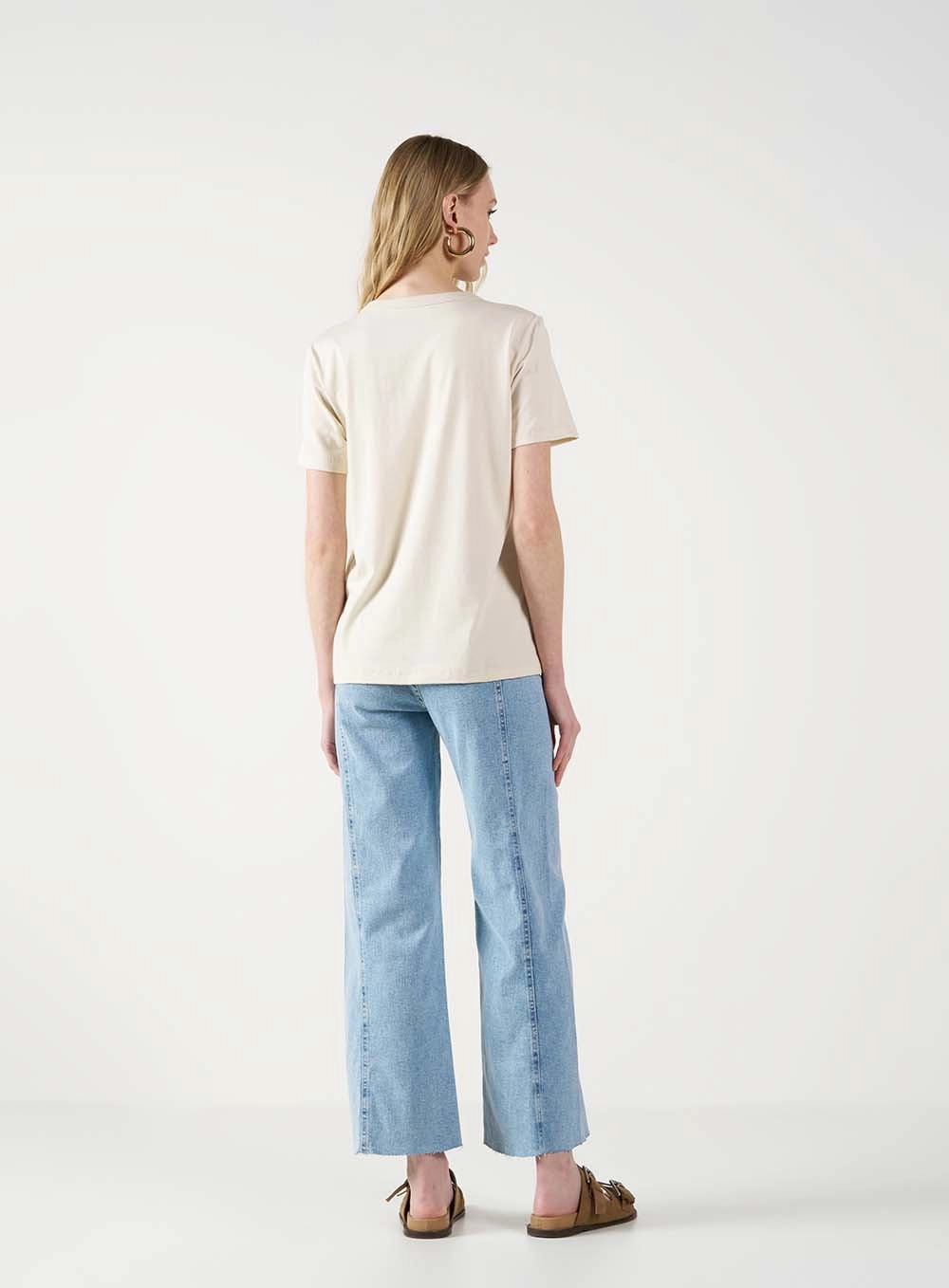 Calça Jeans Feminina Wide Leg Barra A Fio Índigo 4