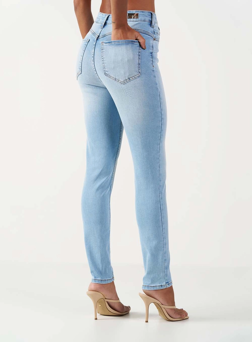 Calça Jeans Push Up Lavagem Clara Índigo 3