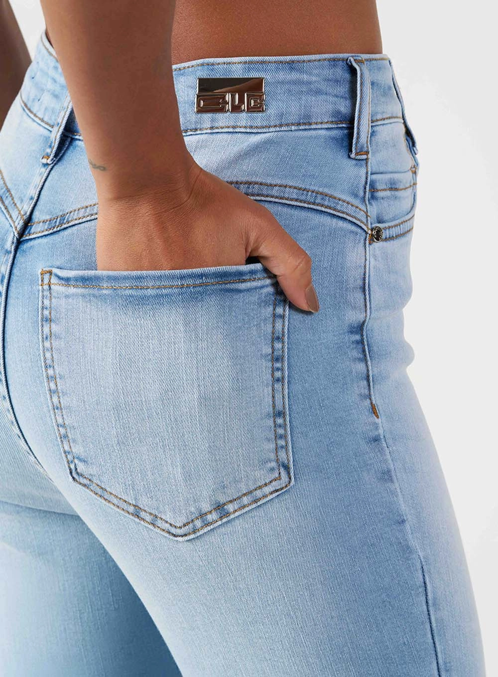 Calça Jeans Push Up Lavagem Clara Índigo 5