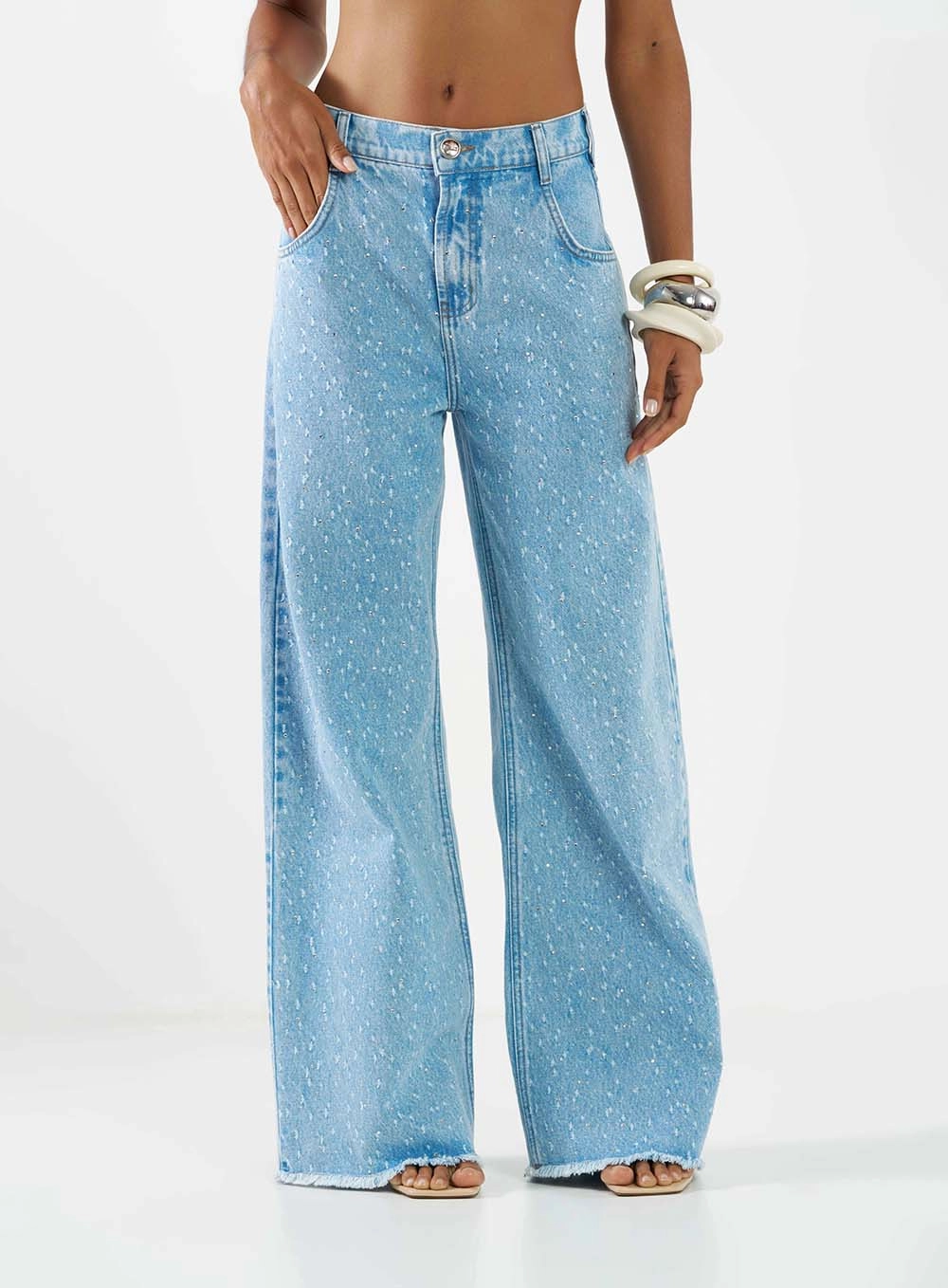 Calça Jeans Baggy Com Aplicação Índigo 2